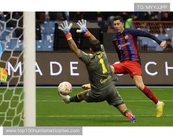 拉菲尼亚生涯天花板:进攻效率与战术适配性分析 拉菲尼亚生涯天花板:进攻效率与战术适配性分析