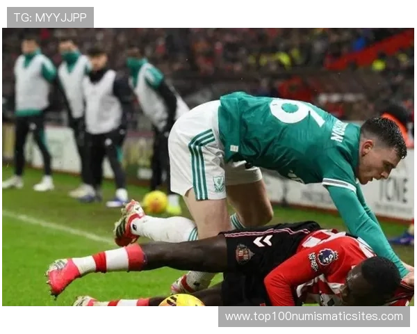 曼联争四形势再起波澜,英超赛季格局随之波动 曼联争四形势再起波澜,英超赛季格局随之波动